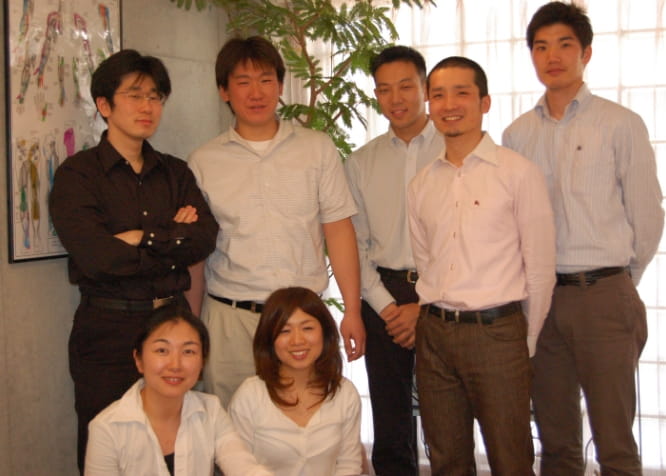 スタッフの集合写真