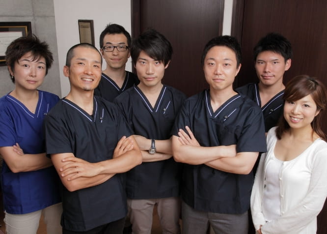 スタッフの集合写真